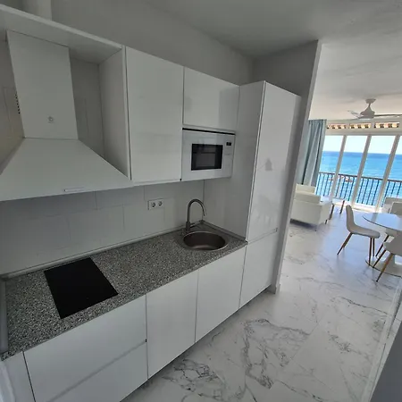 Primera Linea Playa Aguadulce (Almeria)